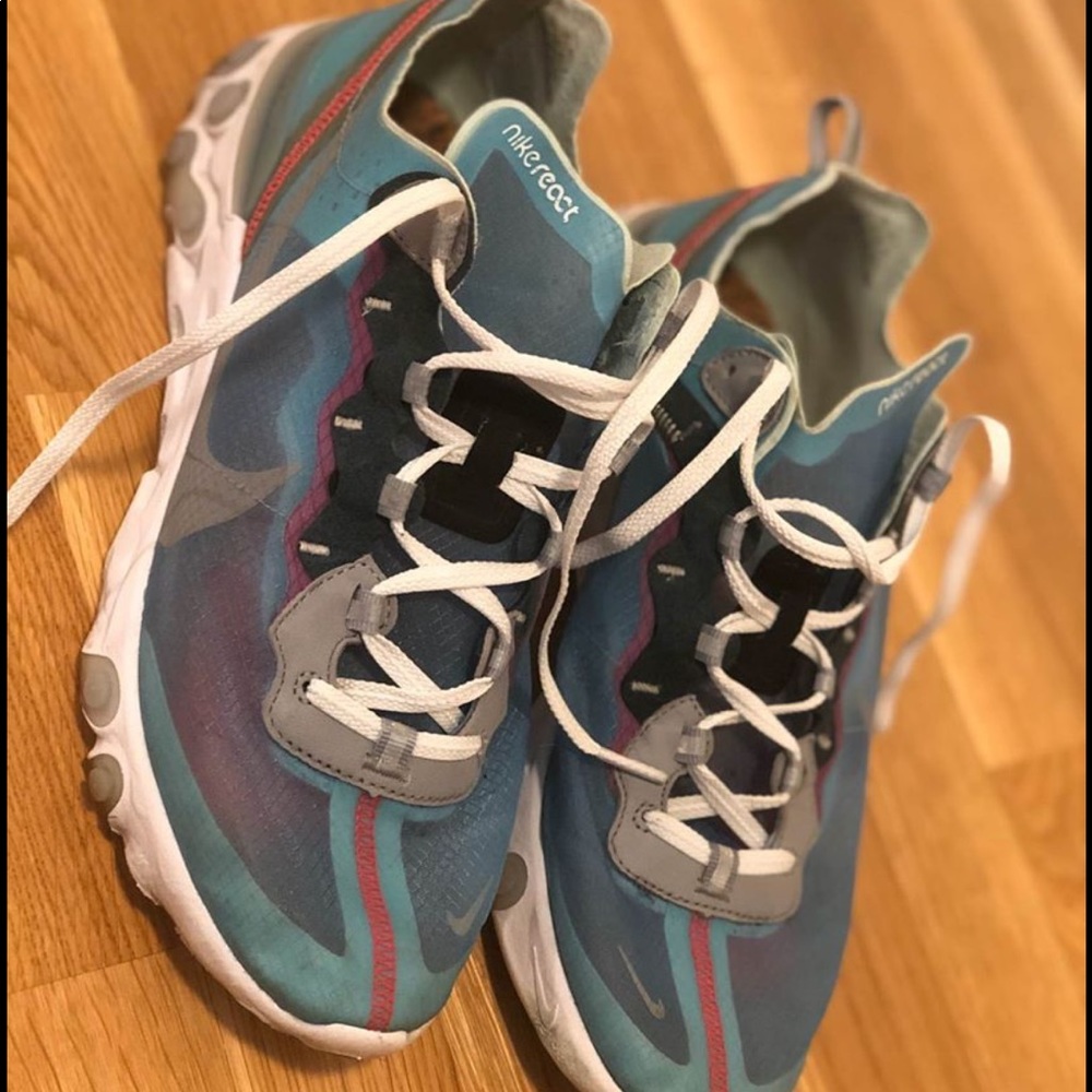 Nike react 87 royal tint
